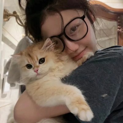 皮裘大衣女人